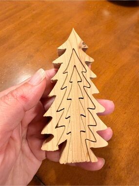 Vintage Decorative Nesting Wooden Pine Trees 4 1/2"